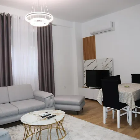 Apartment White House *